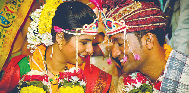 Maharashtrian Wedding Rituals - Building a holy matrimonial bond